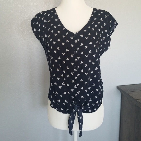 ⛵Forever 21 Nautical Print Short Sleeve Top - Picture 3 of 6